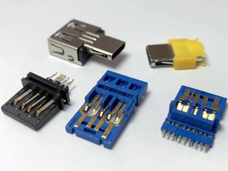 ODM / OEM вставные формованные детали для USB 2.0 и 3.0 или Type-C - Индивидуальные вставные формованные детали для USB 2.0 и 3.0 или Type C