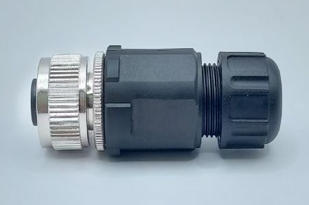 M12 Conector hembra con terminal atornillable, prensaestopas de cable de 5 núcleos - Tipo soldadura (Vista lateral)