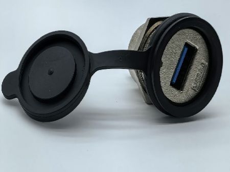 Achtervergrendeltype metalen waterdichte USB 3.0 vrouwelijke naar vrouwelijke connector M22. - Achtervergrendelings-type-metaal-waterdichte-USB-3.0-vrouwelijk-naar-vrouwelijk-connector-M22