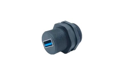 Accoppiatore USB 3.0 A-Type impermeabile a filo con cappuccio (vista laterale)