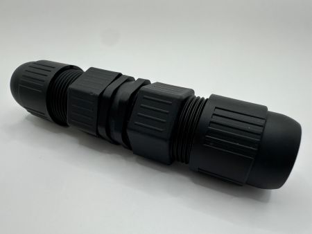 Водонепроницаемый разъем RJ45 Cat6 с боковой сборкой кабеля (вид сбоку)